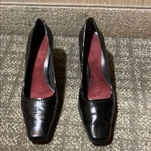 Women’s Shoes